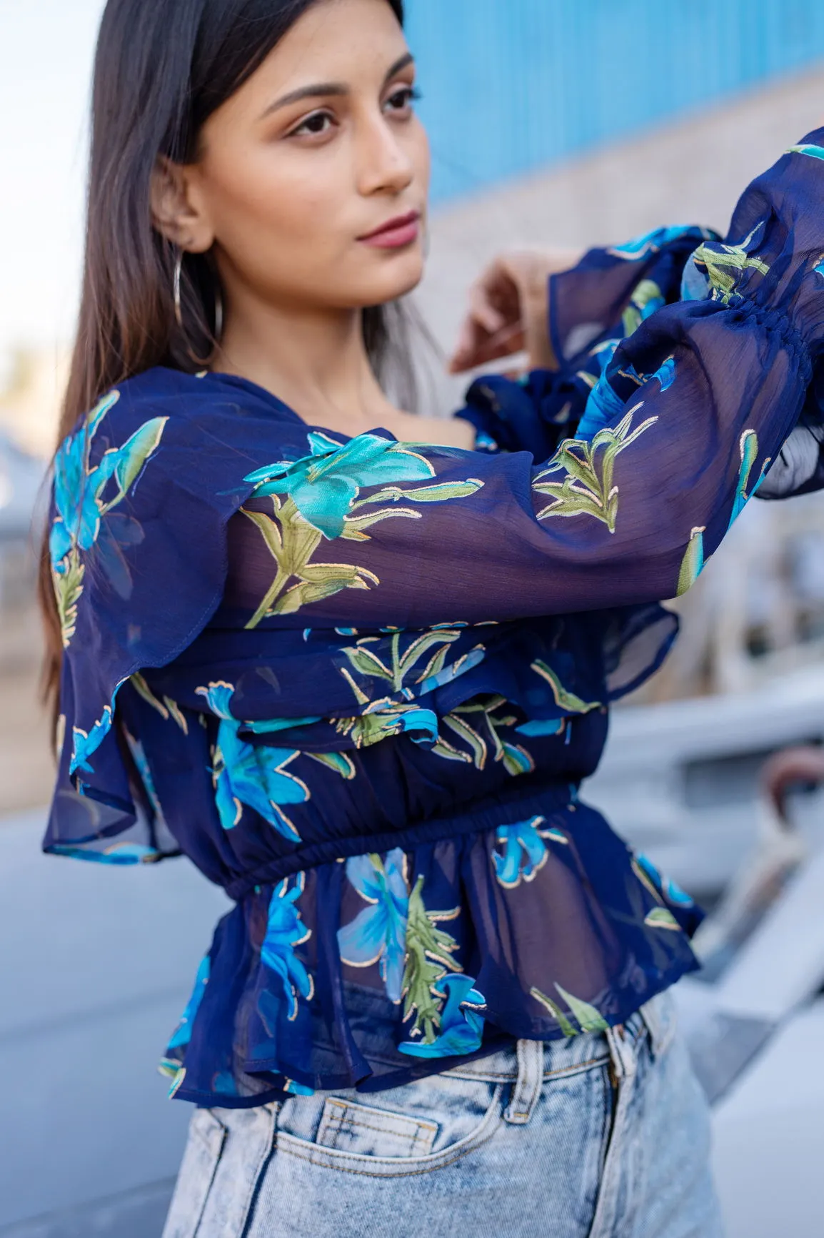 BERRY BLUE FLORAL TOP