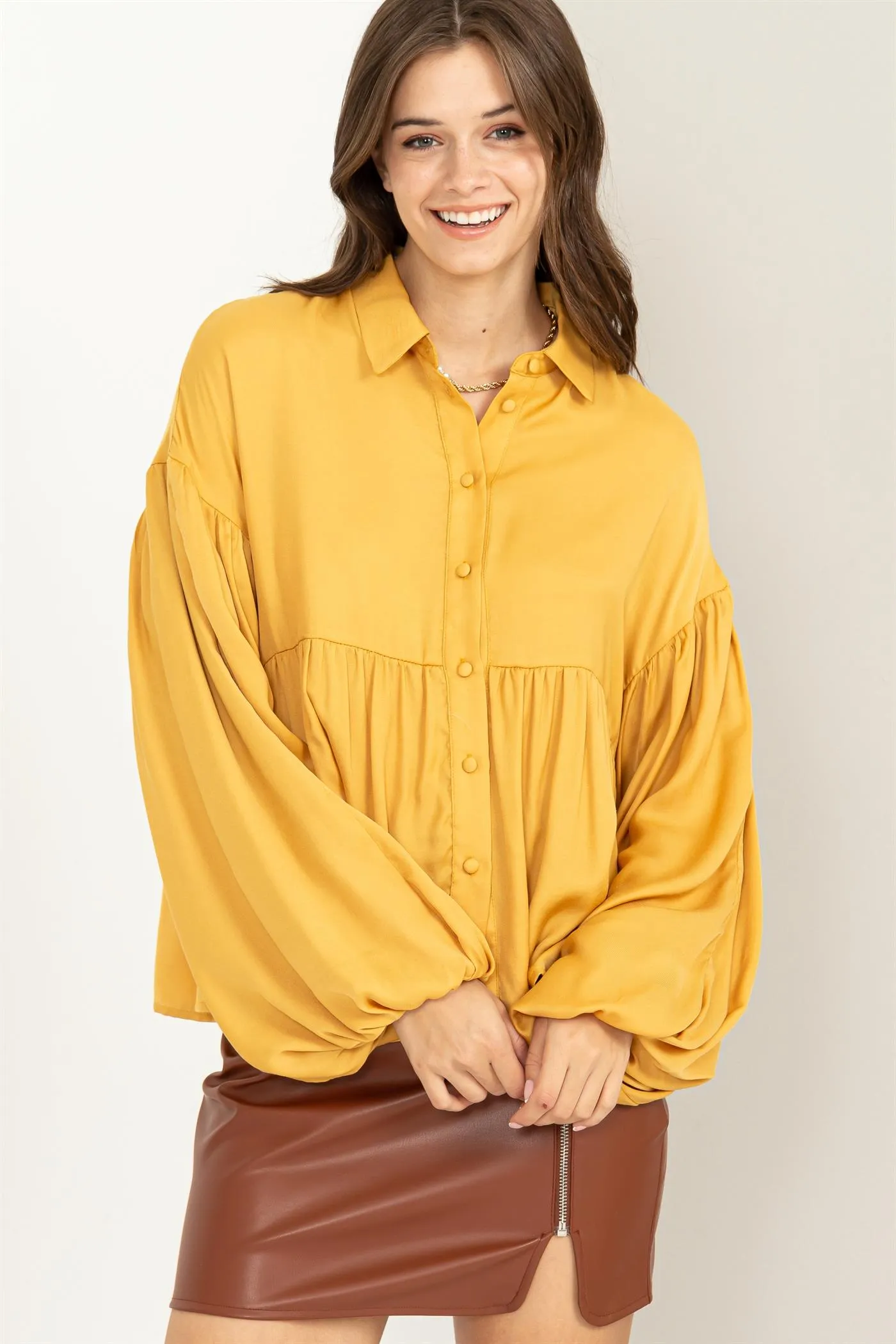 HF23E678-BUTTON-DOWN PEPLUM BLOUSE
