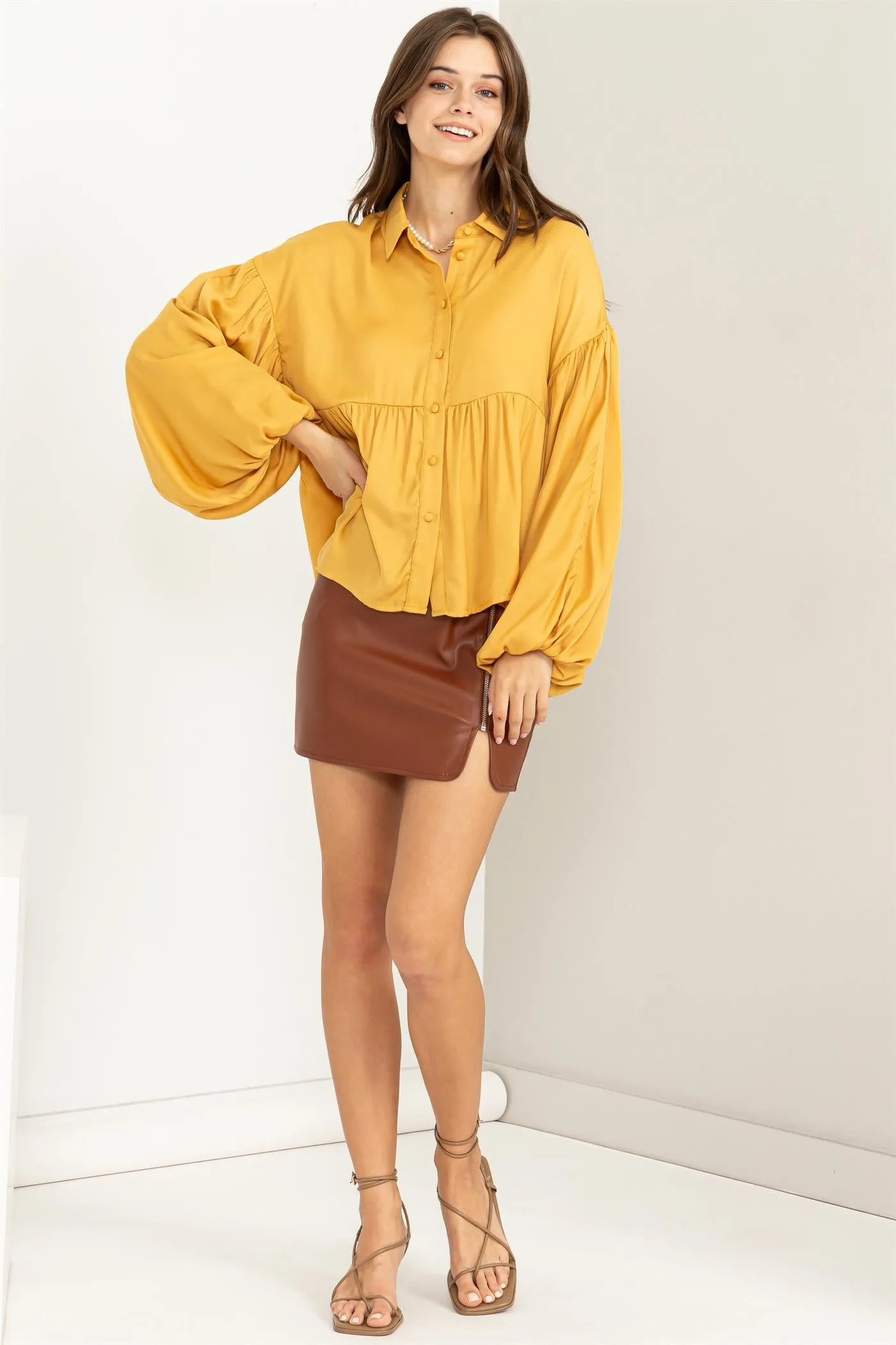 HF23E678-BUTTON-DOWN PEPLUM BLOUSE
