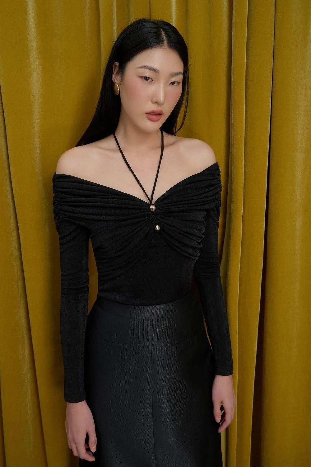 Son Bodycon Long Sleeved Knitted Fabric Top